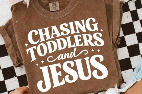 Christian Mom SVG PNG, Chasing Jesus and